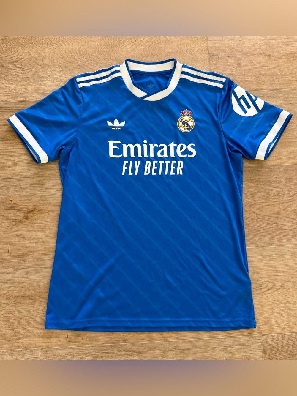 Adidas Real Madrid 2025/26 Third Soccer Jersey Men’s Large Bluebird